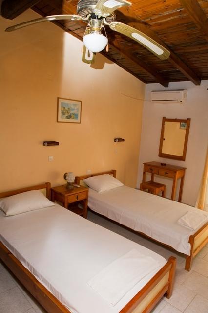 Apartament Dina's