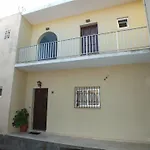 Dina\'S Rooms